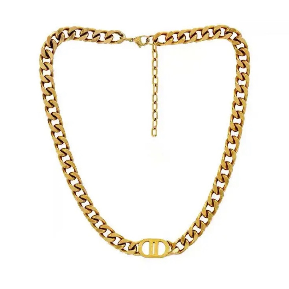 Luxury necklace made of alloy